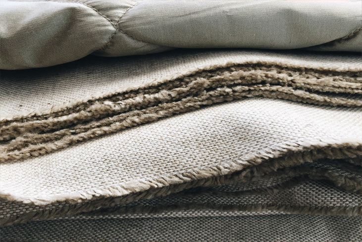 The Art of Weaving Fabric: Understanding the basic Bed Linen Weaves