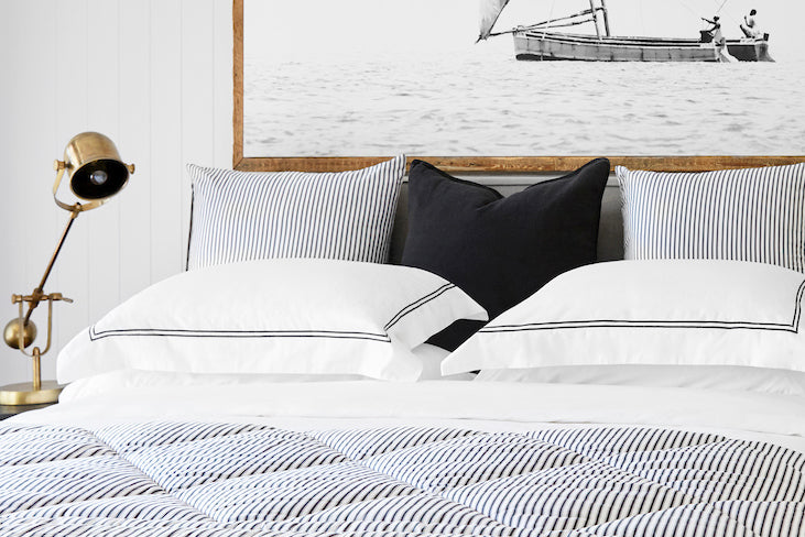 The Lyon Comforter: Perfect Blend of Grandeur and Ample Coverage