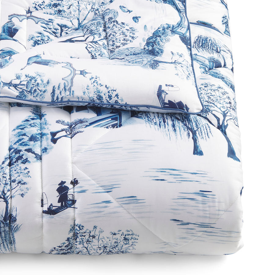 Close up of Willow Comforter